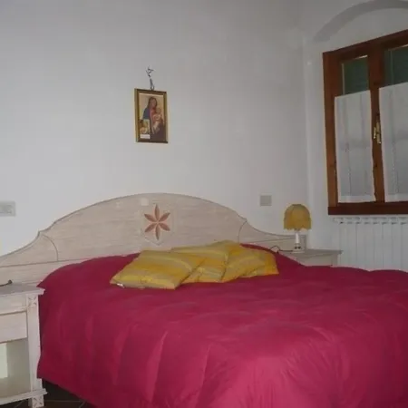 Charmantes Ferienhaus In Piani Della Rugginosa Mit Grossem Garten-3